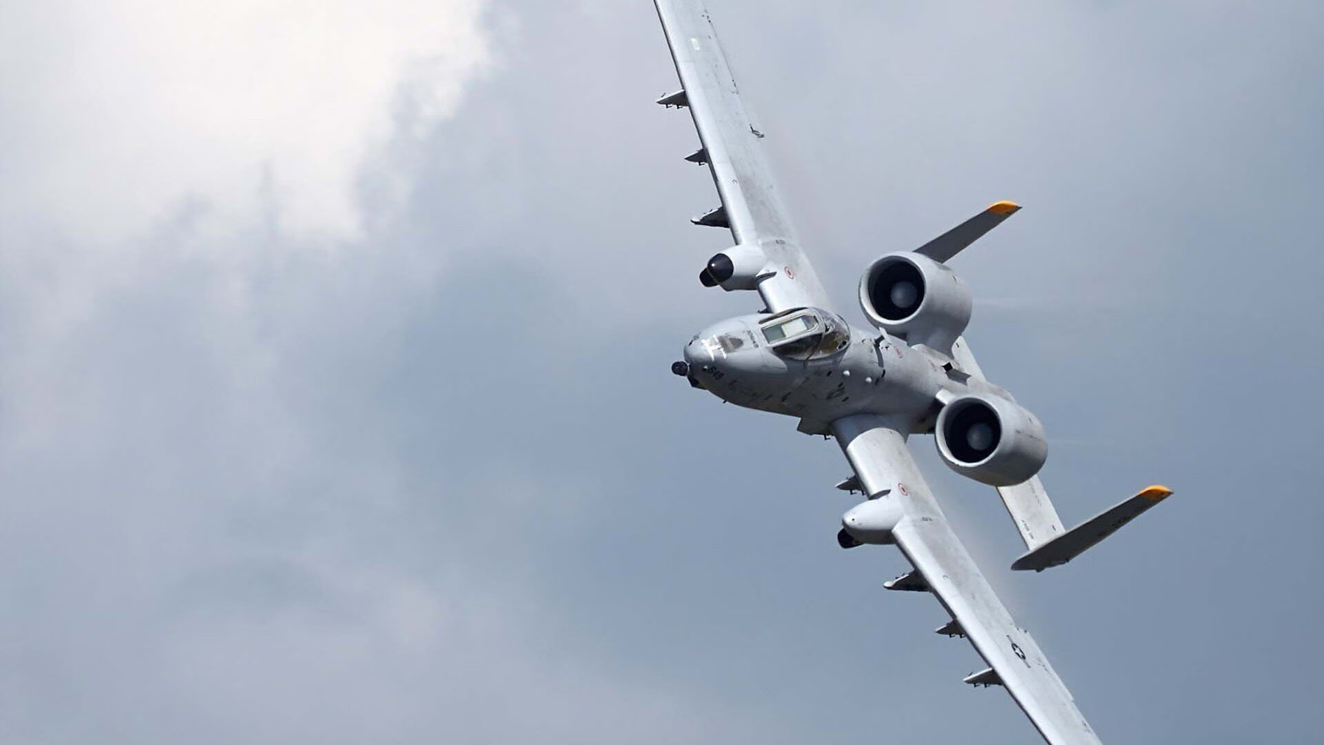 开云体育登录-篮网球员采访中透露更衣室氛围团结和谐，篮网更衣室矛盾