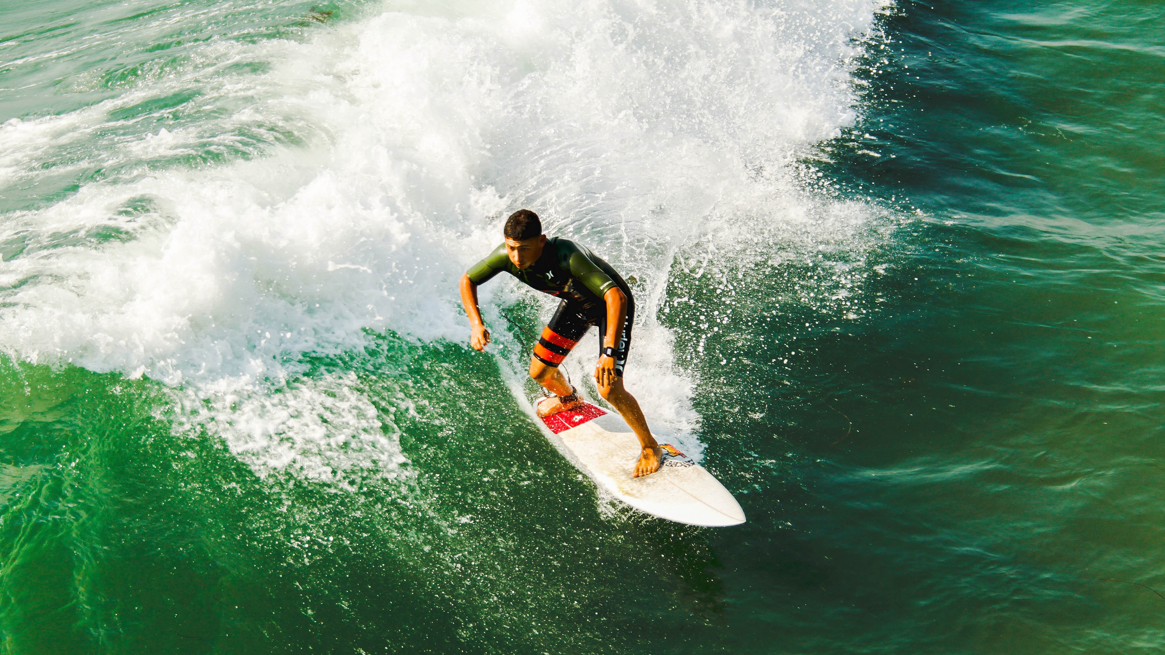 勇士队稳步前行，目标三连冠，勇士队的